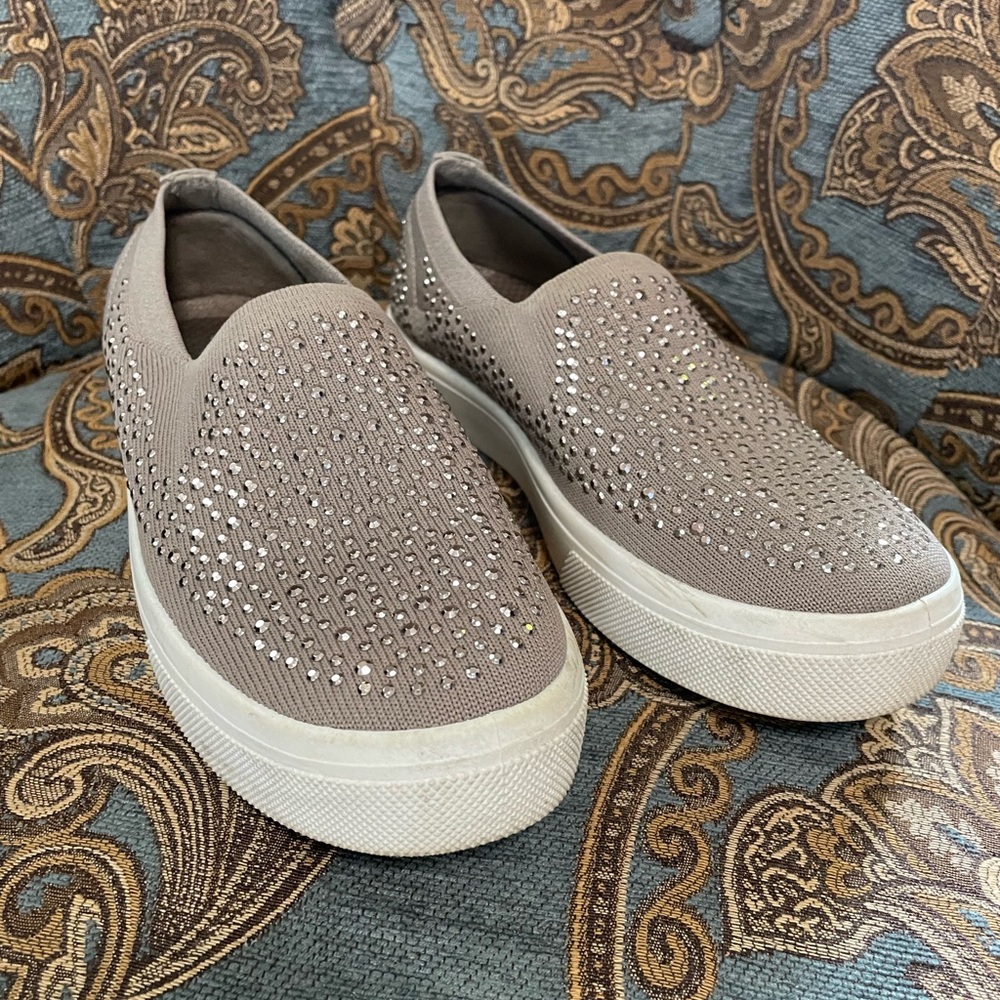 SKECHER Street Poppy - Studded Slip-On sneakers